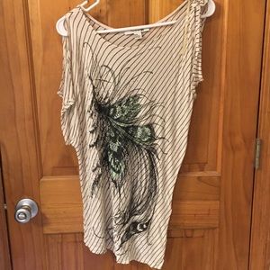 Asymmetrical Tank F21